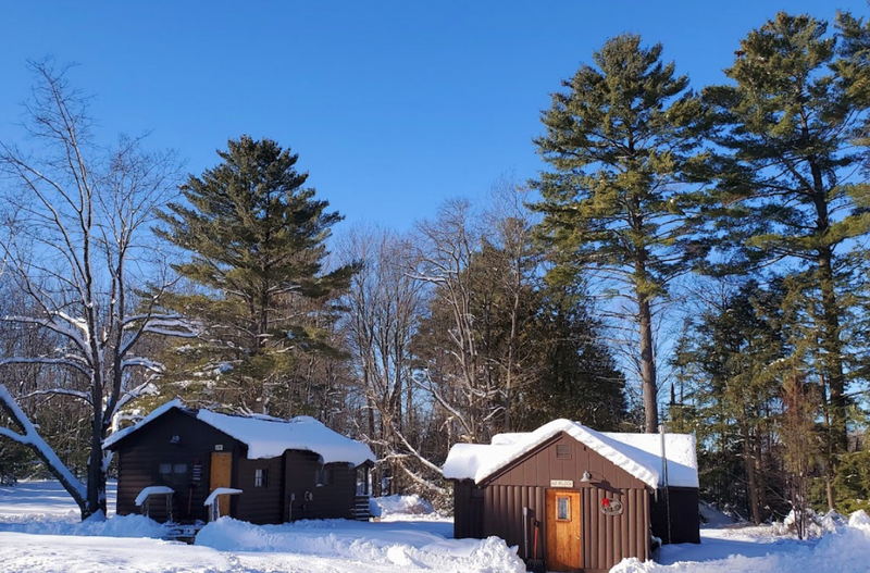 Hiawatha Cabins (Midway Cabins & Service) - Hiawatha Cabins